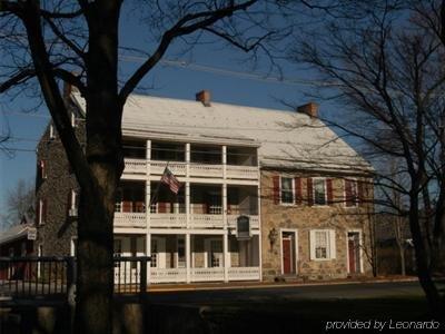 The Fairfield Inn 1757 Bagian luar foto